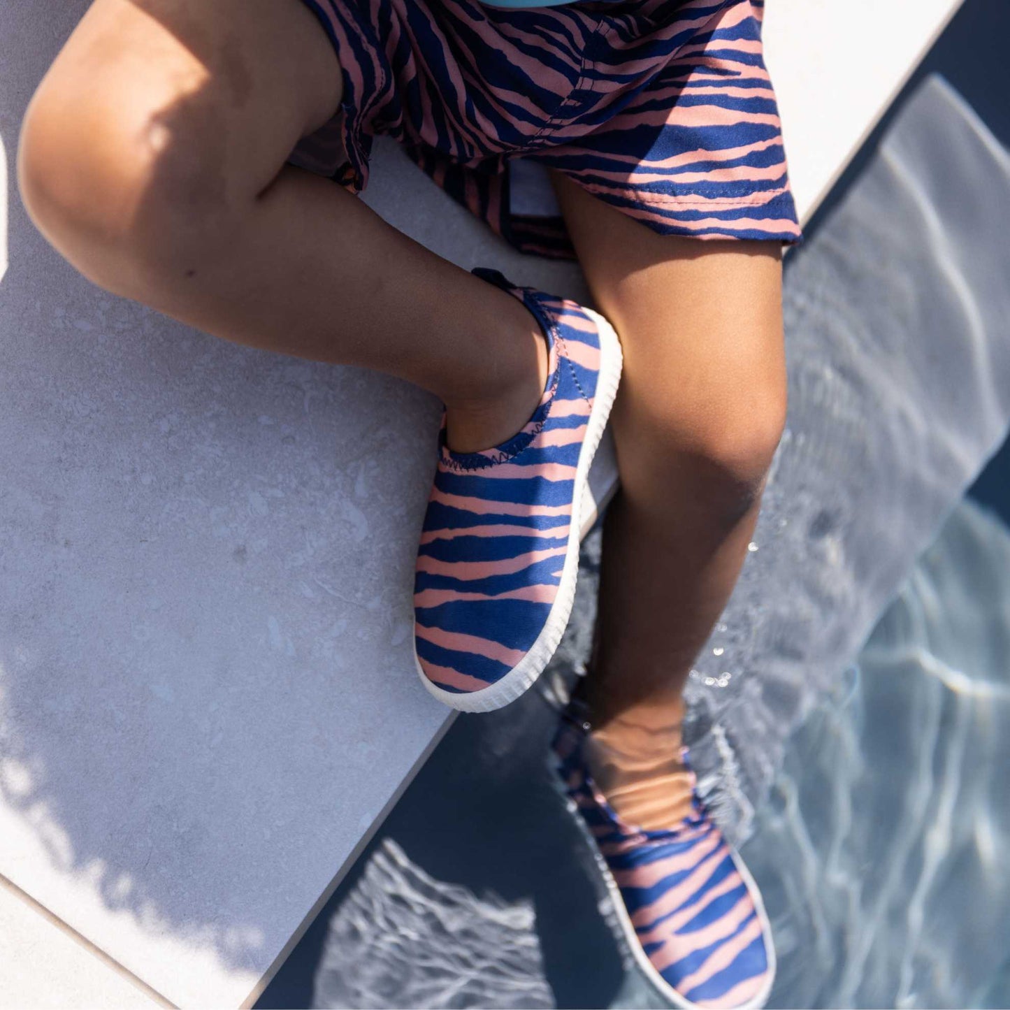 Swim Essentials zwemschoentjes unisex blauw oranje zebra